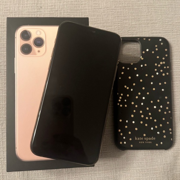 IPhone 11 Pro 64g Unlocked - Picture 7 of 8